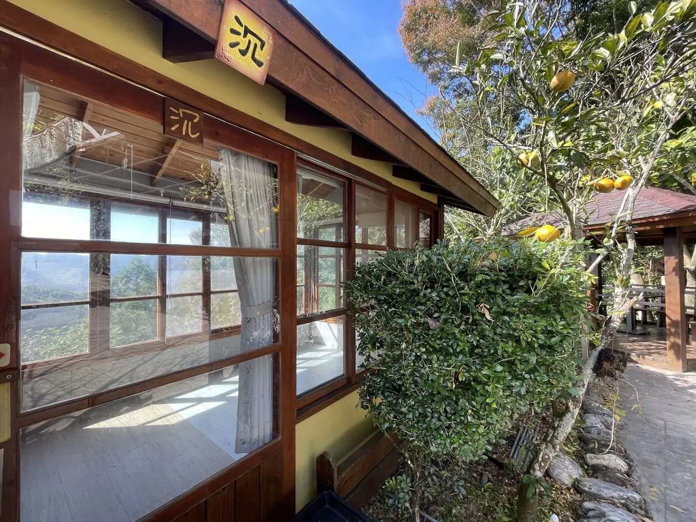 依山 - 沉住宿外觀